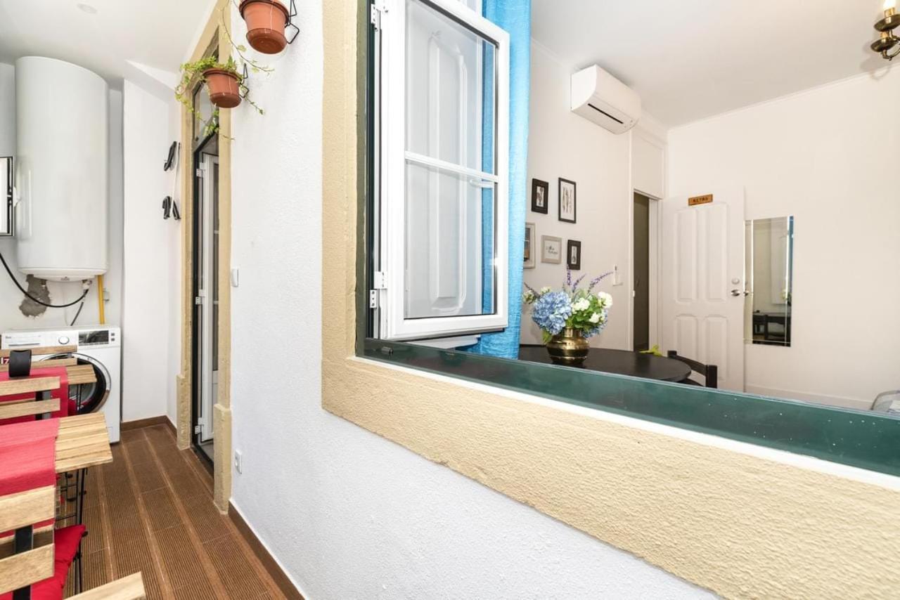 Exotic M2 R2 - Comfortable Classy Double Room With Shared Bath Lisbona Esterno foto